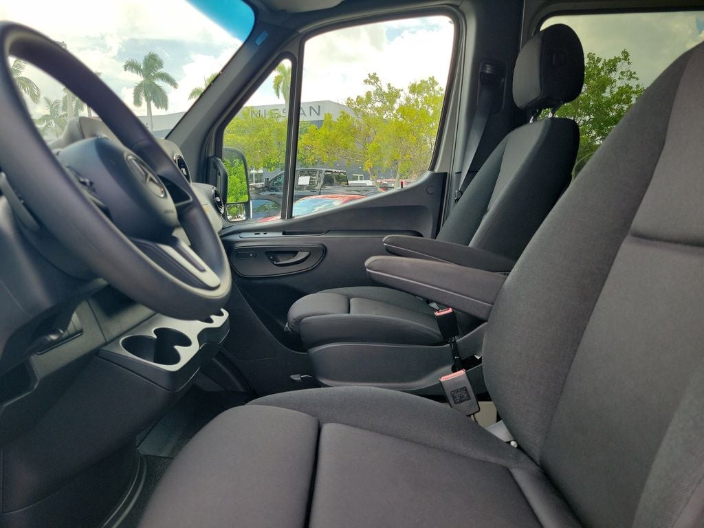 2024 Mercedes-Benz Sprinter 2500 Cargo 144 WB