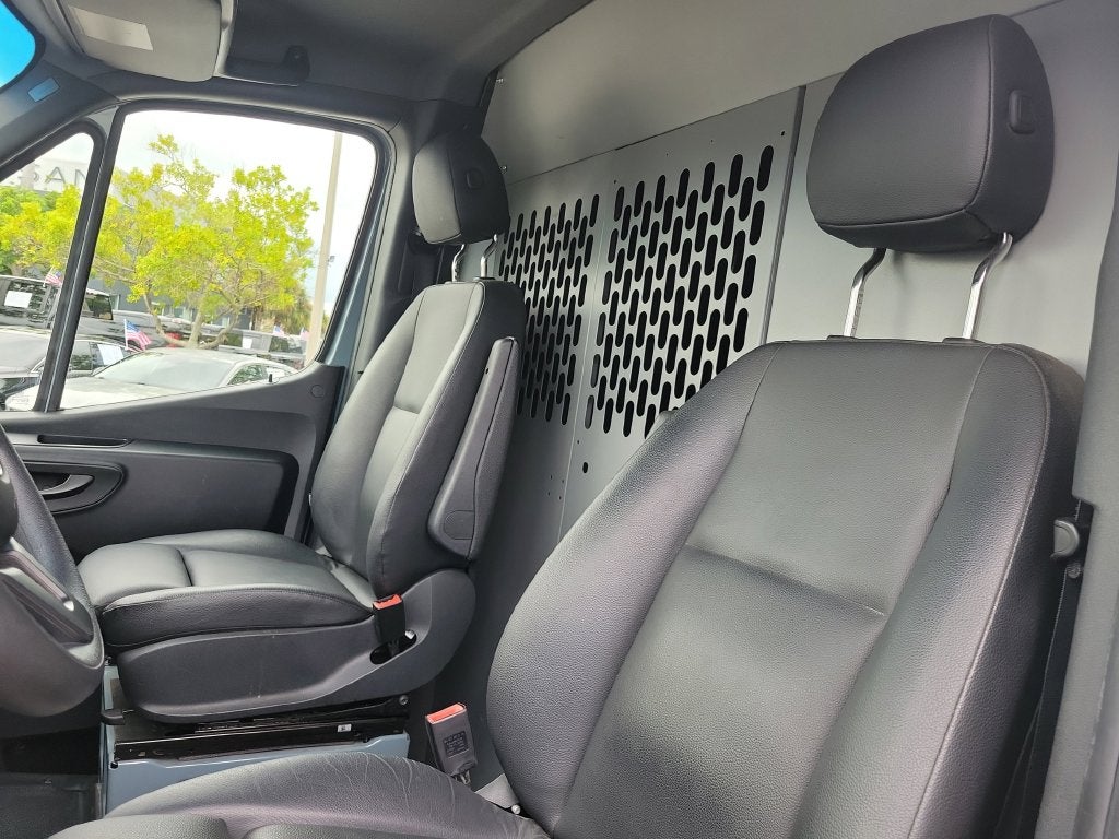 2023 Mercedes-Benz Sprinter 2500 Cargo 144 WB