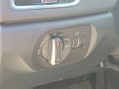 2018 Audi Q3 2.0T Premium Pano Roof