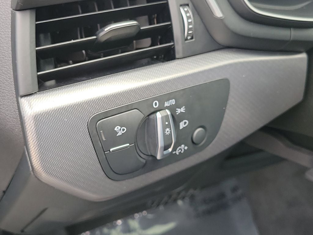 2023 Audi A4 45 S line Premium Plus quattro