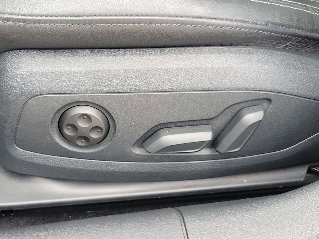 2023 Audi A4 45 S line Premium Plus quattro