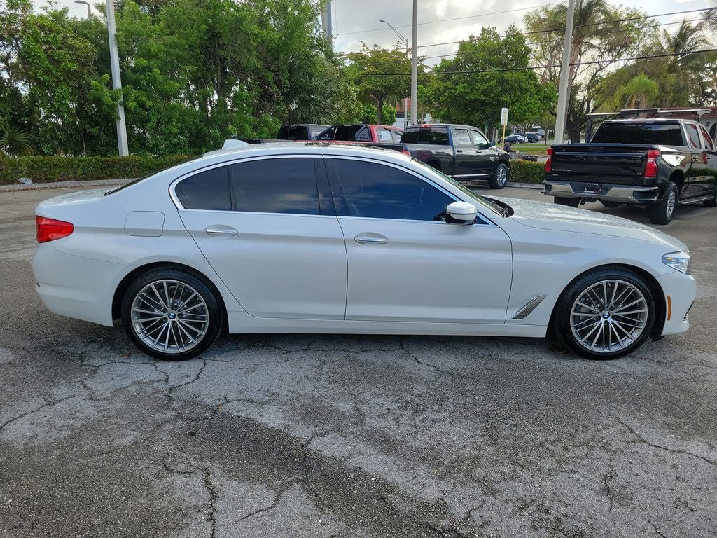 2018 BMW 5 Series 530i
