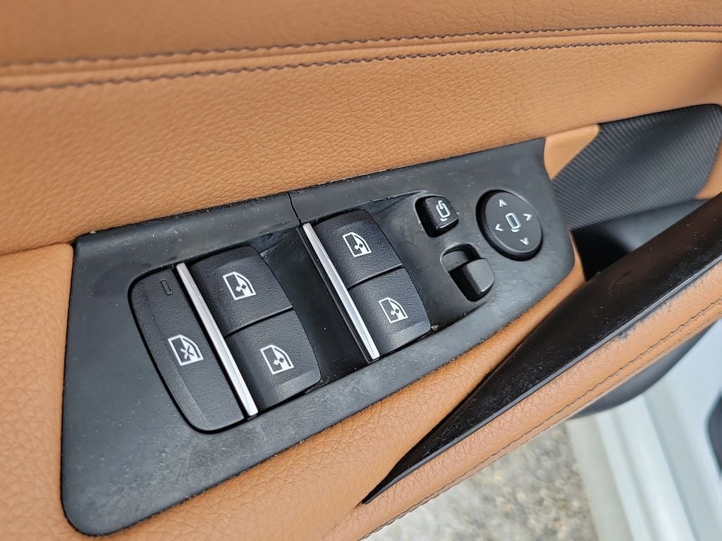 2018 BMW 5 Series 530i
