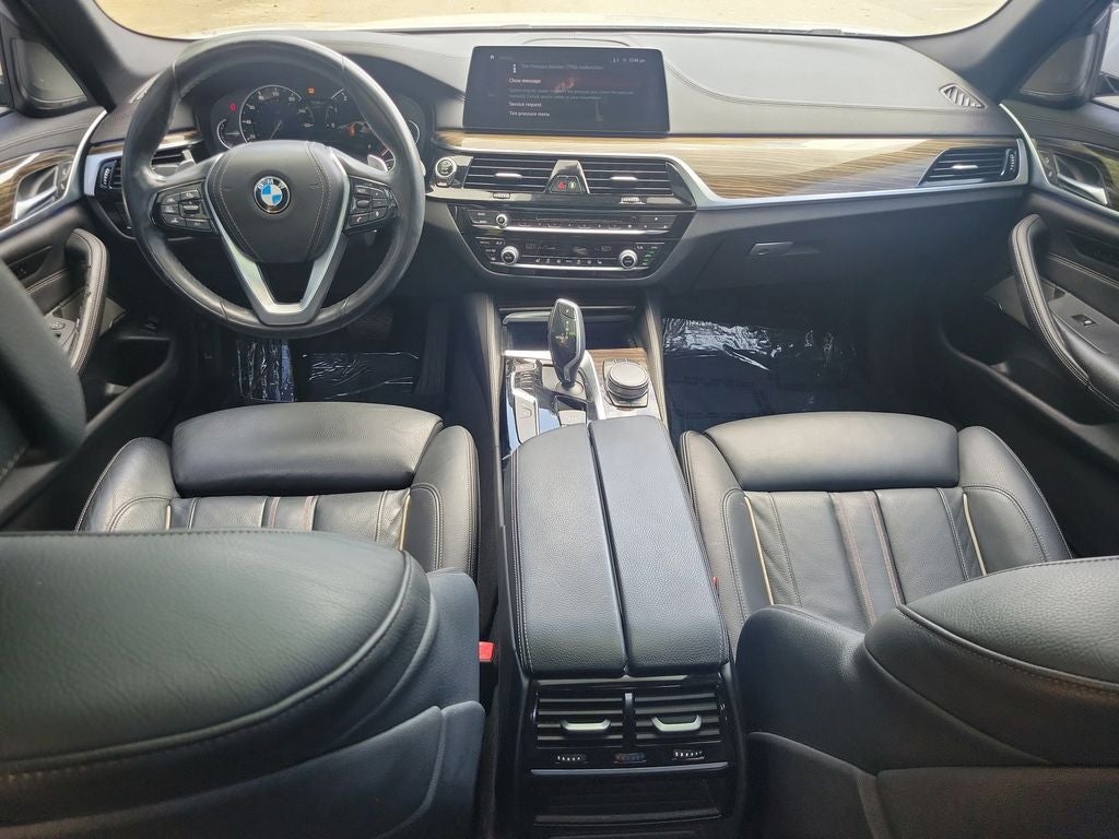 2018 BMW 5 Series 540i w/PREMIUM PACKAGE