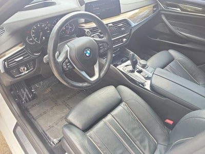 2018 BMW 5 Series 540i w/PREMIUM PACKAGE