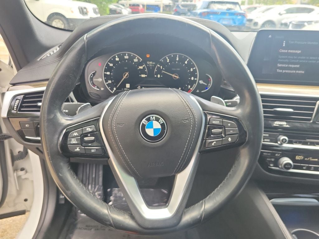 2018 BMW 5 Series 540i w/PREMIUM PACKAGE