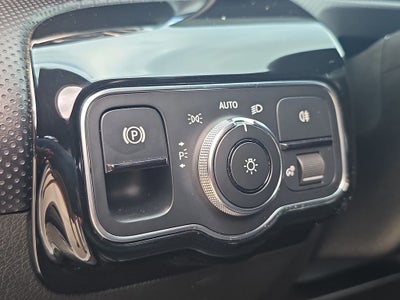 2020 Mercedes-Benz A-Class A 220