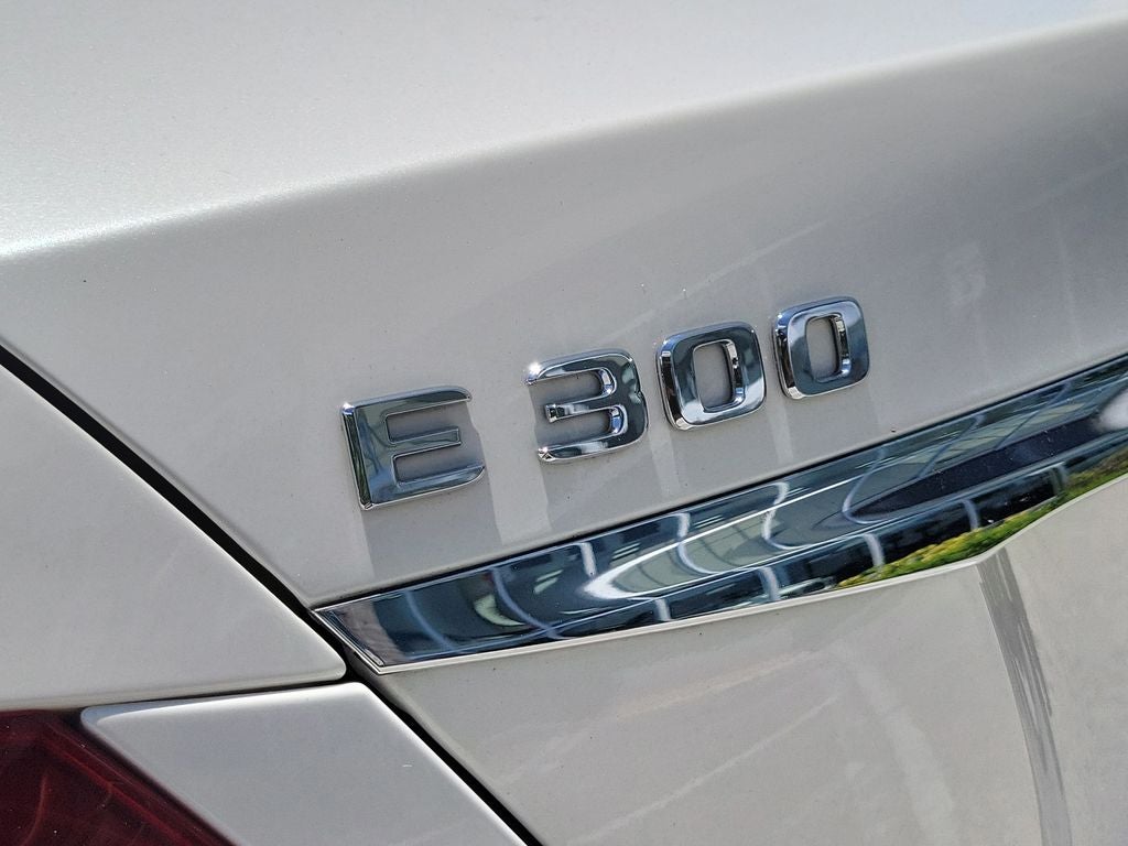 2019 Mercedes-Benz E-Class E 300 4MATIC® PREMIUM PACKAGE