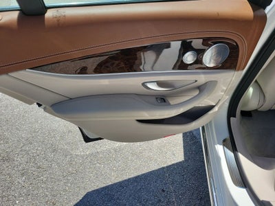 2019 Mercedes-Benz E-Class E 300 4MATIC® PREMIUM PACKAGE