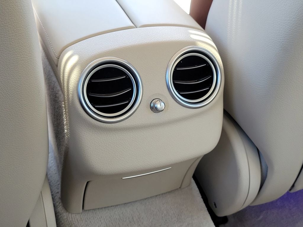 2019 Mercedes-Benz E-Class E 300 4MATIC® PREMIUM PACKAGE