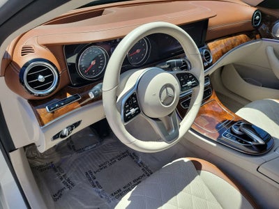 2019 Mercedes-Benz E-Class E 300 4MATIC® PREMIUM PACKAGE