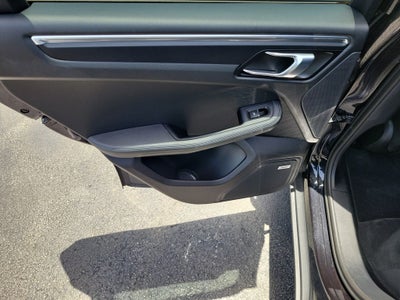 2021 Porsche Macan Base