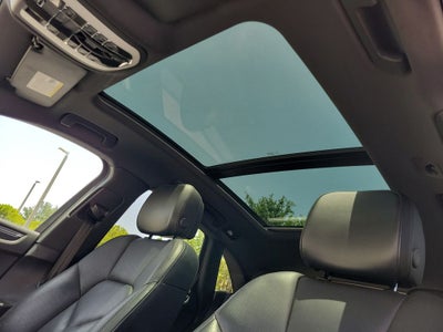 2021 Porsche Macan Base