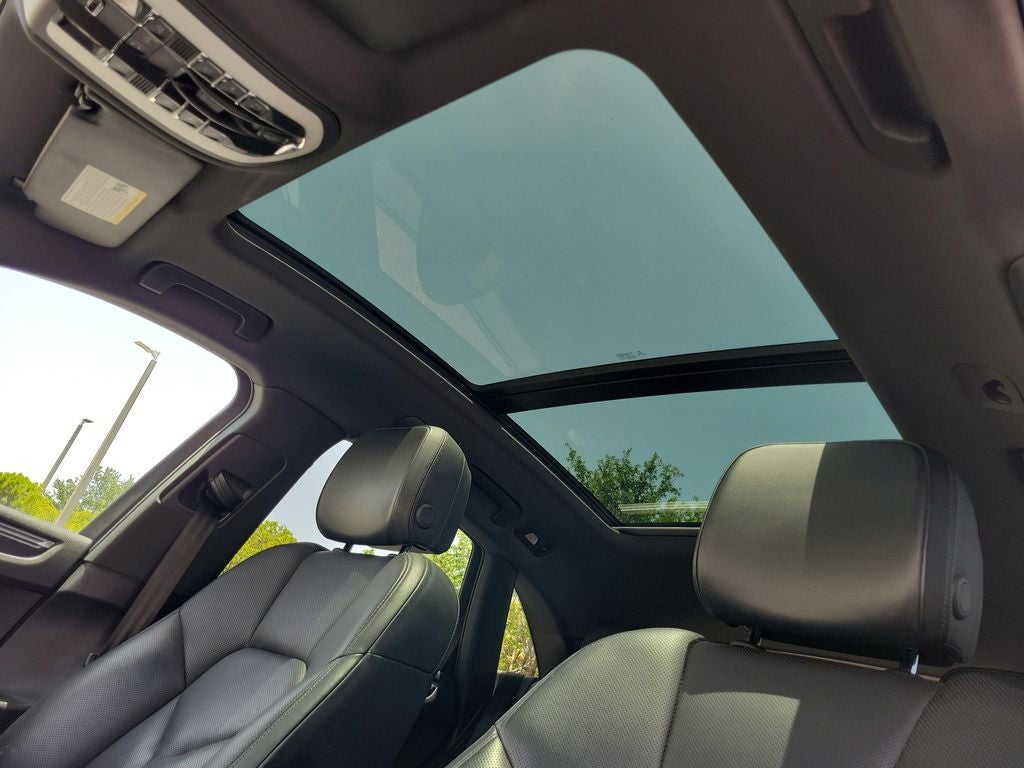 2021 Porsche Macan Base