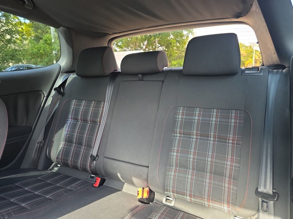 2011 Volkswagen GTI Base
