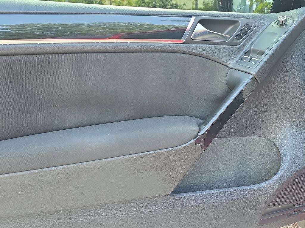 2011 Volkswagen GTI Base