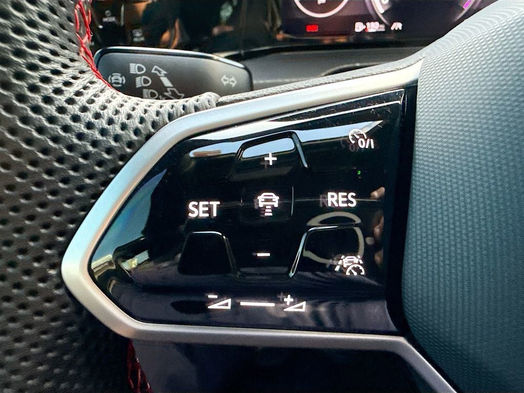 2024 Volkswagen Golf GTI S