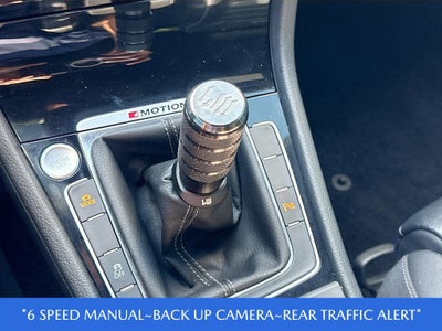 2019 Volkswagen Golf R DCC & Navigation 4Motion