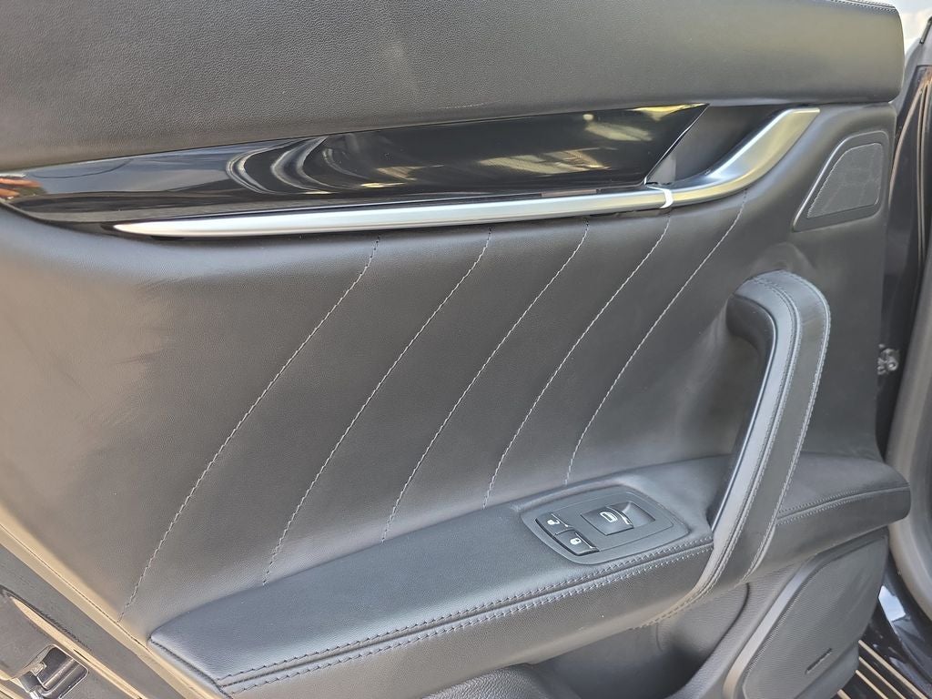 2022 Maserati Ghibli Modena Q4