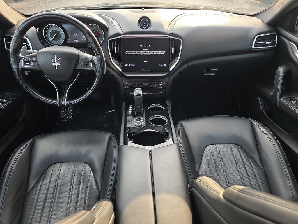 2022 Maserati Ghibli Modena Q4