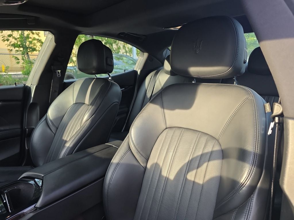 2022 Maserati Ghibli Modena Q4