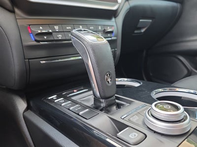 2022 Maserati Ghibli Modena Q4