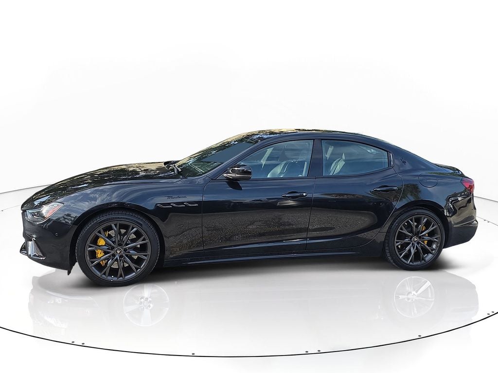 2022 Maserati Ghibli Modena Q4