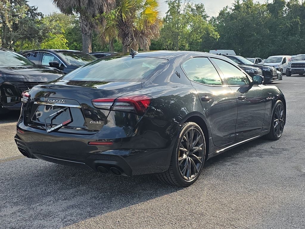 2022 Maserati Ghibli Modena Q4