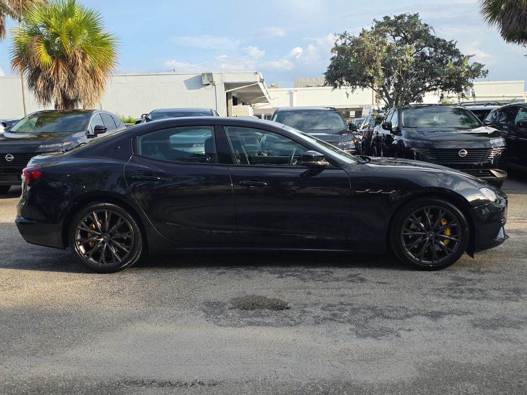 2022 Maserati Ghibli Modena Q4
