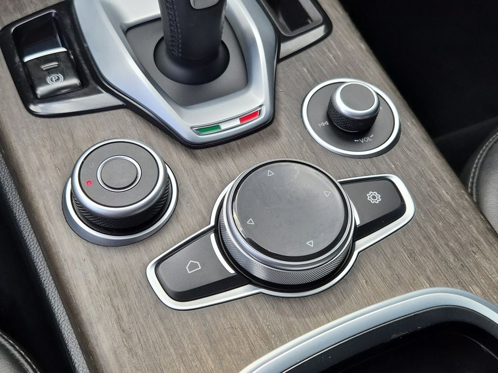 2022 Alfa Romeo Stelvio Ti