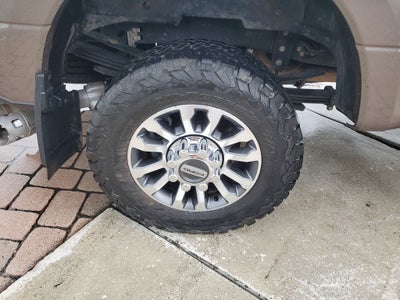 2022 Ford F-350SD Lariat