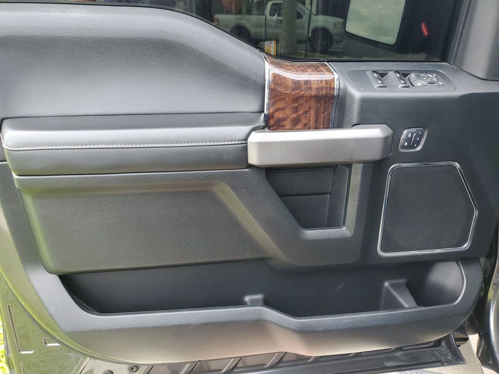 2017 Ford F-150 Platinum