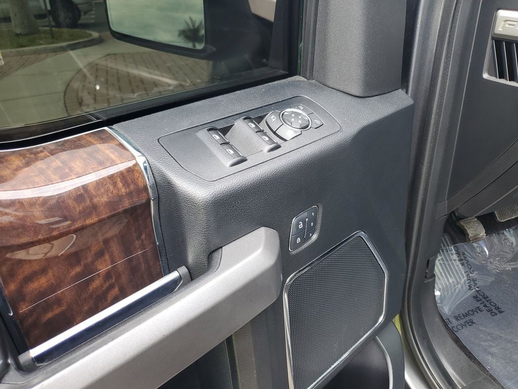 2017 Ford F-150 Platinum