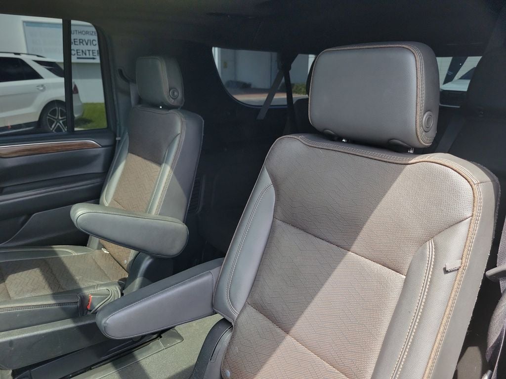 2021 Chevrolet Suburban High Country