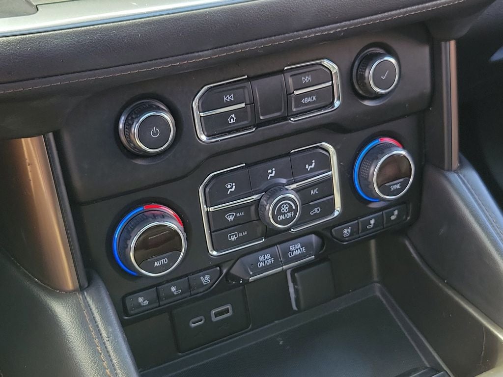 2021 Chevrolet Suburban High Country