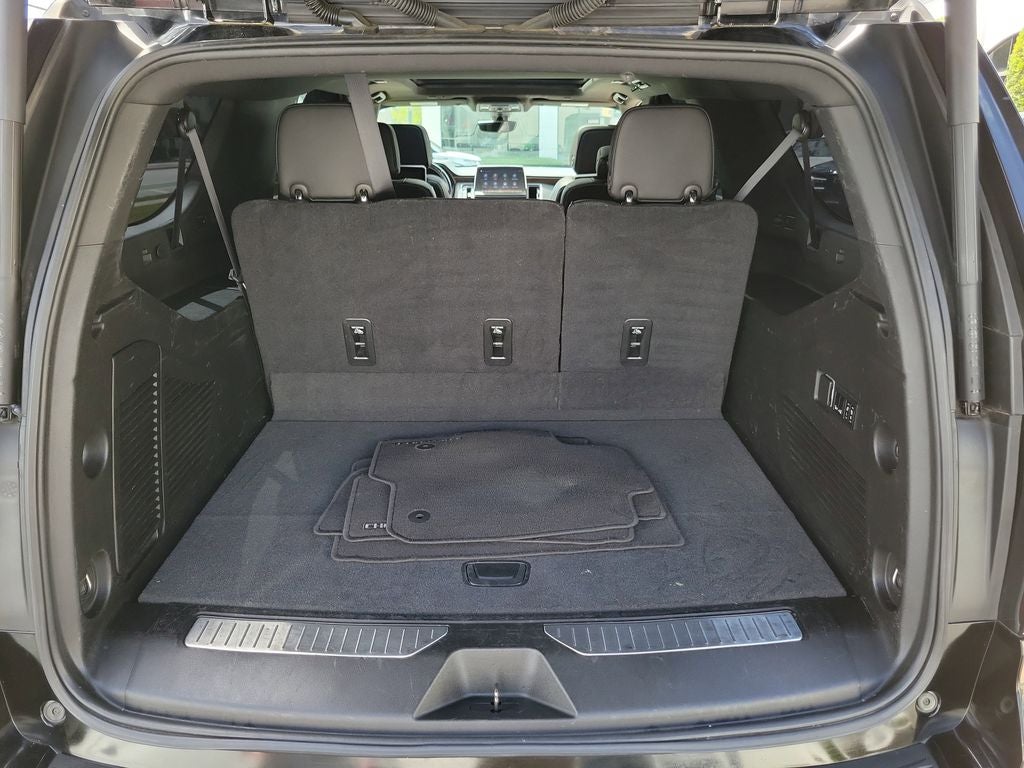 2021 Chevrolet Suburban High Country