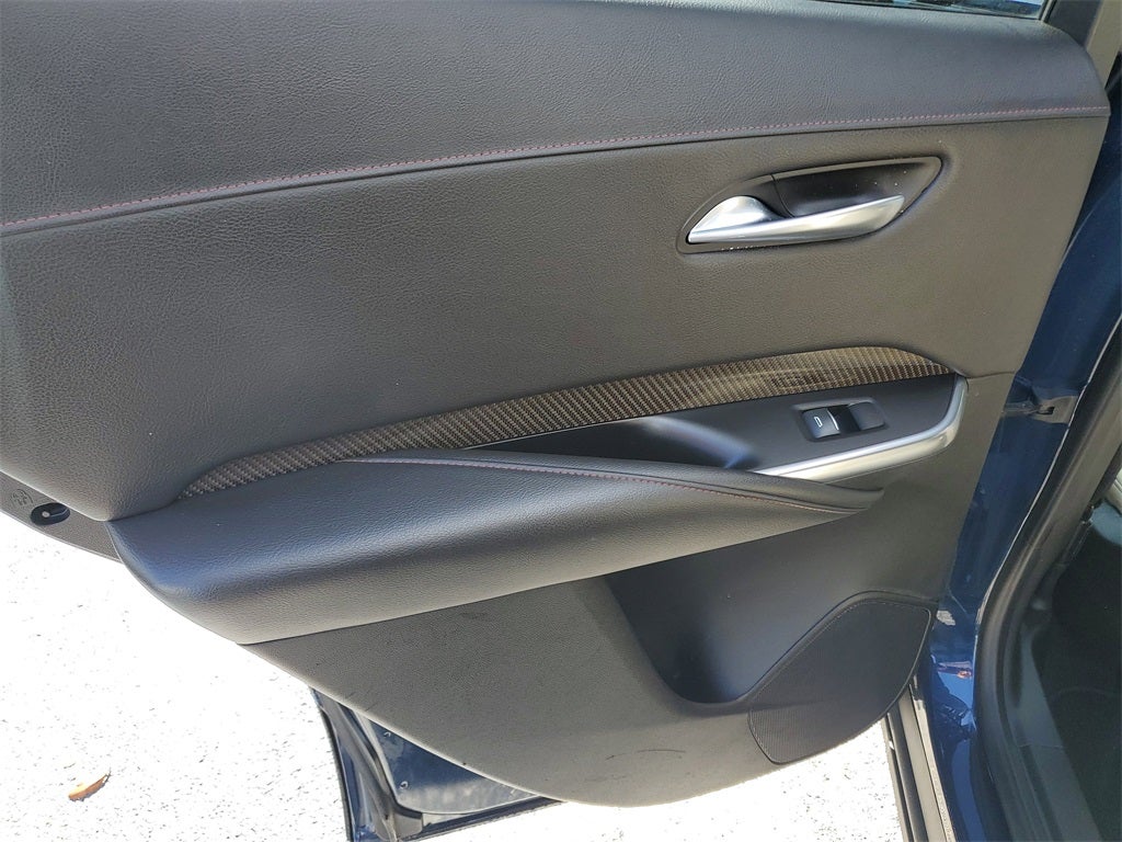 2019 Cadillac XT4 Sport SUNROOF