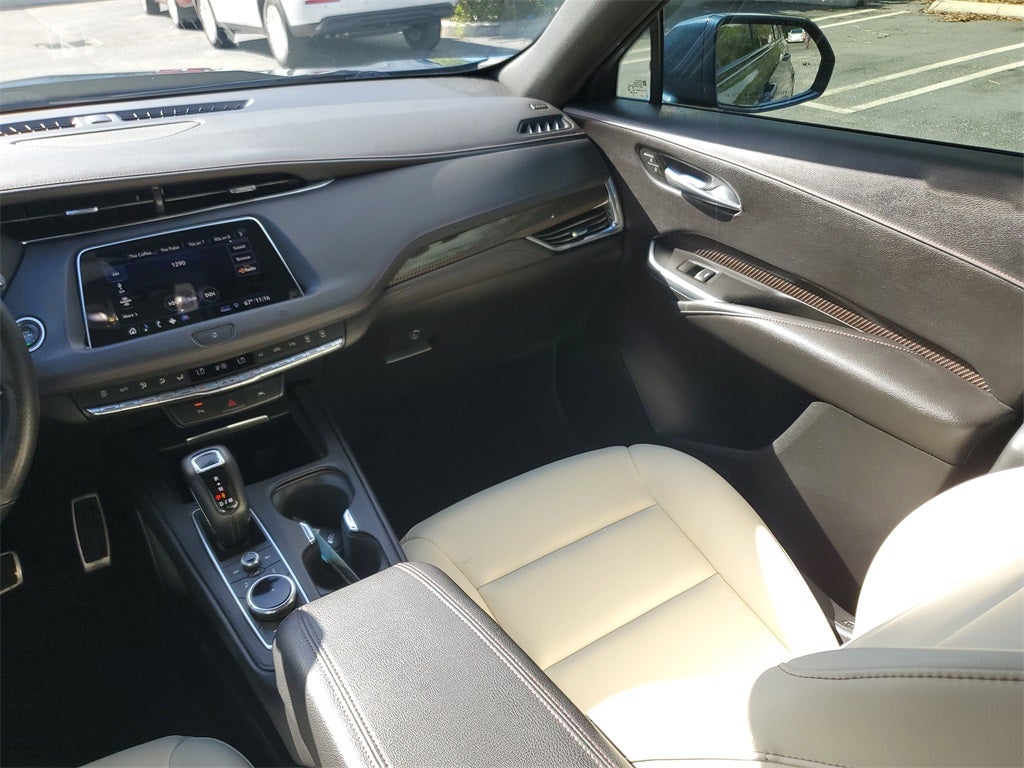 2019 Cadillac XT4 Sport SUNROOF