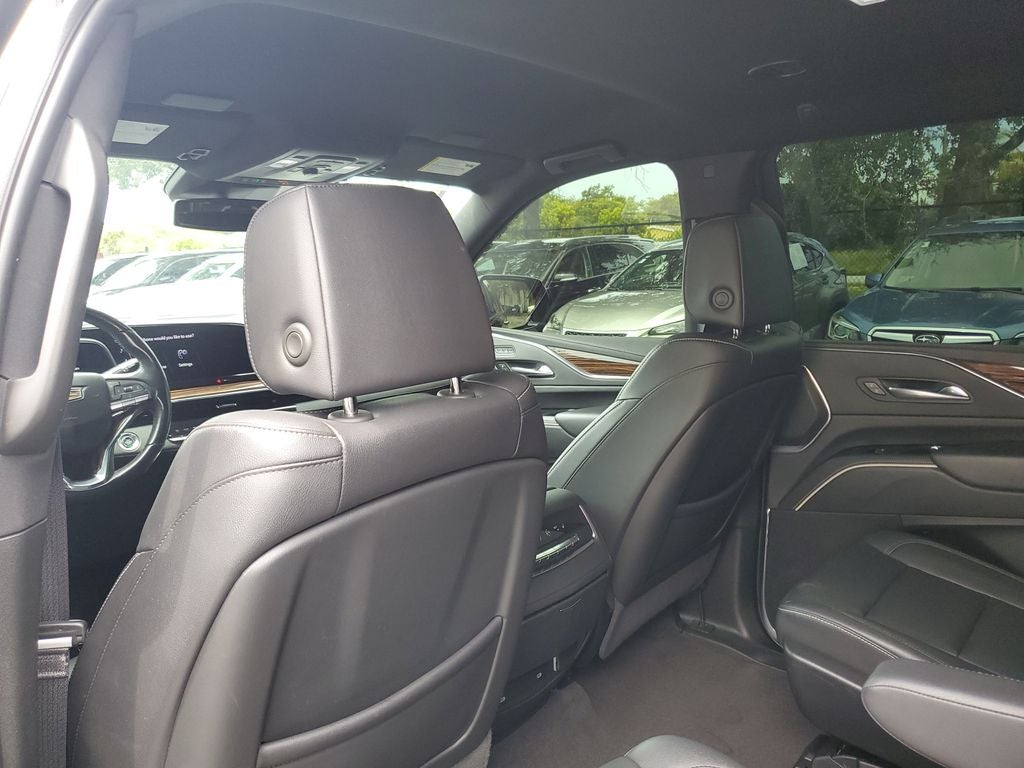 2024 Cadillac Escalade ESV Luxury