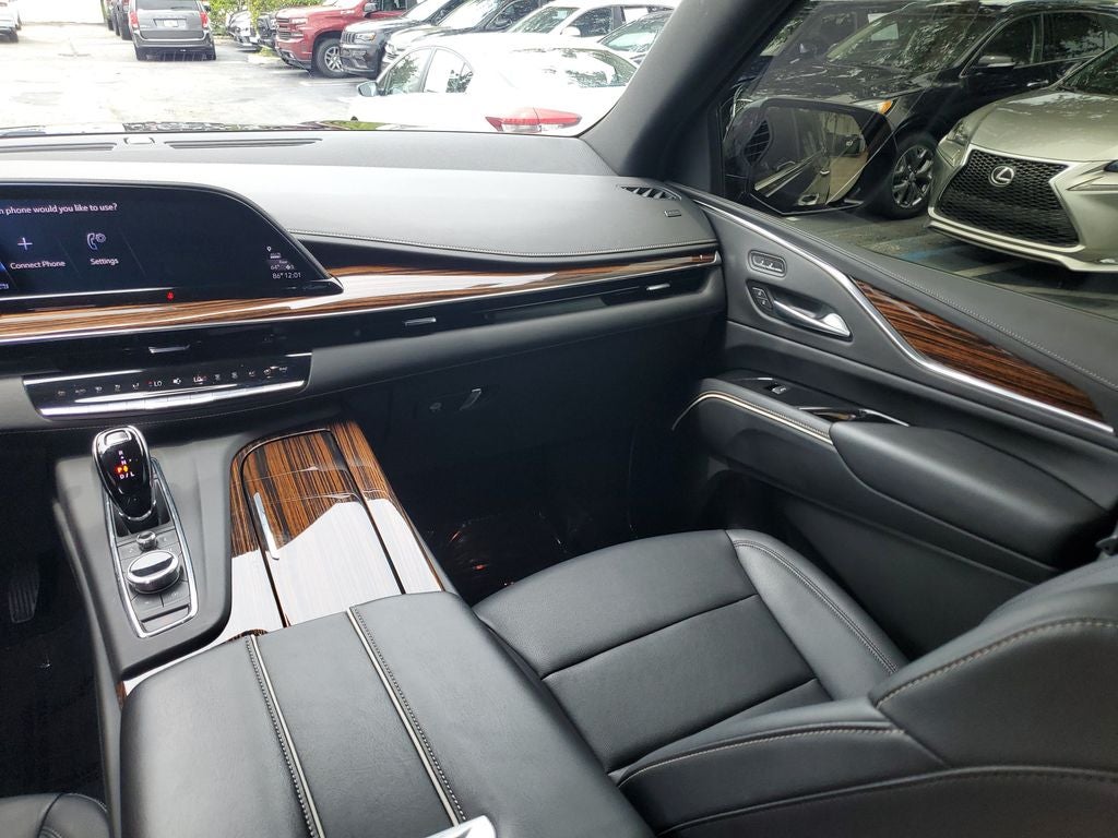 2024 Cadillac Escalade ESV Luxury