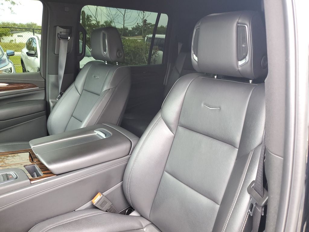 2024 Cadillac Escalade ESV Luxury