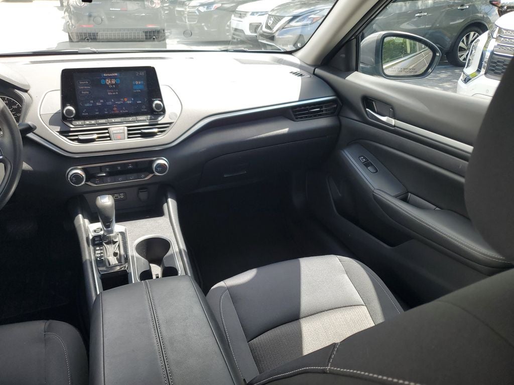 2022 Nissan Altima 2.5 SV