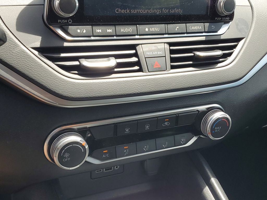 2022 Nissan Altima 2.5 SV