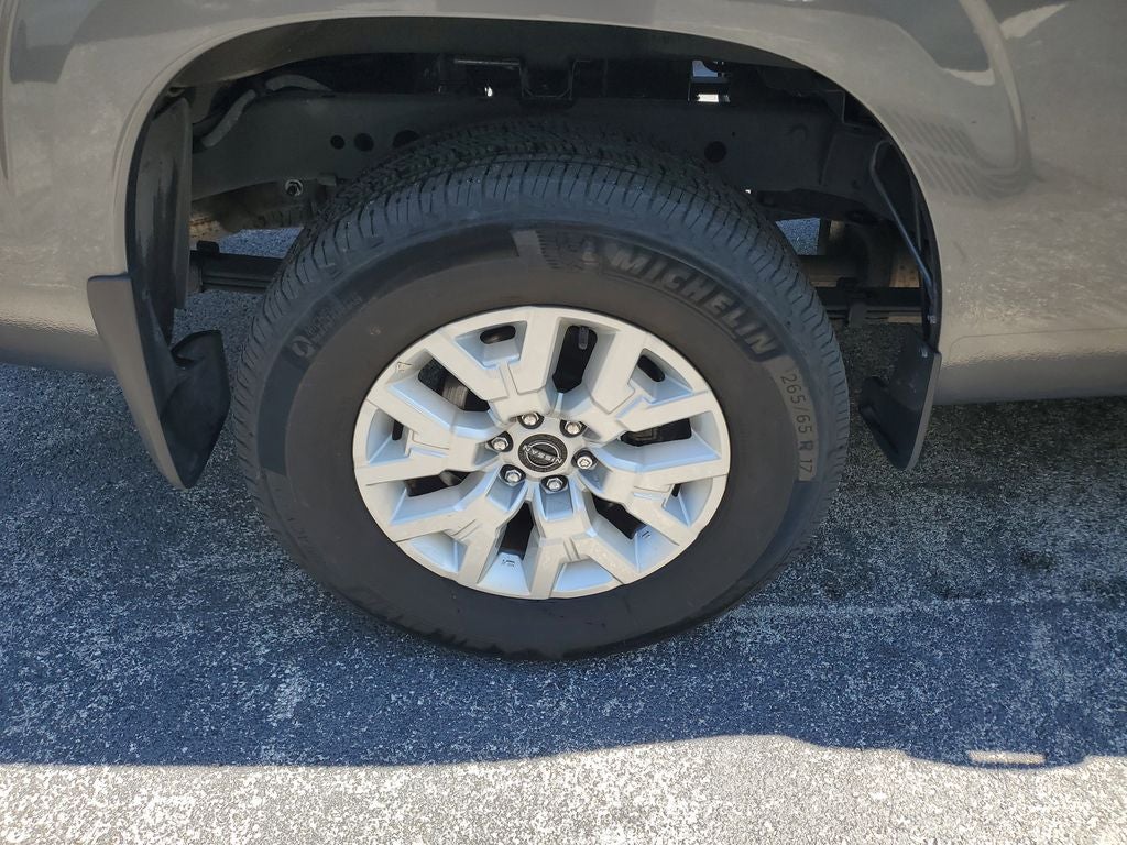 2024 Nissan Frontier SV