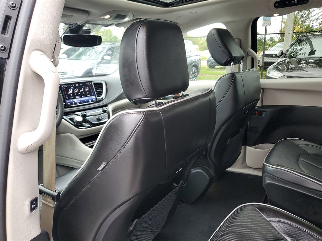 2022 Chrysler Pacifica Hybrid Limited PANORAMIC ROOF