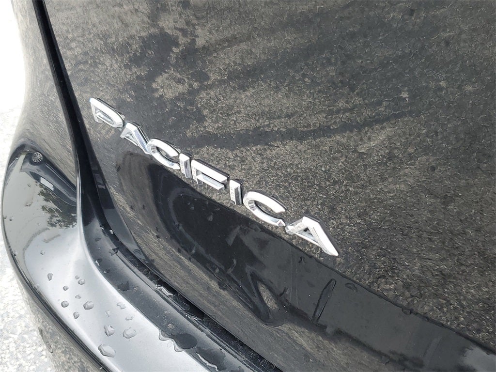 2022 Chrysler Pacifica Hybrid Limited PANORAMIC ROOF