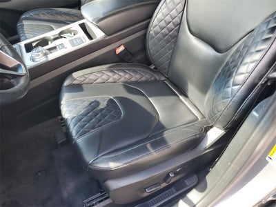 2023 Ford Edge Titanium