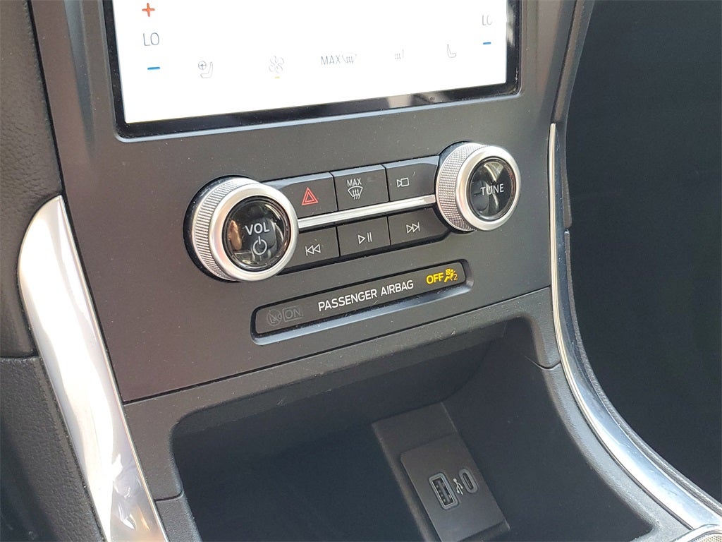 2023 Ford Edge Titanium