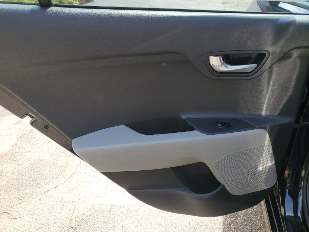 2022 Kia Rio S