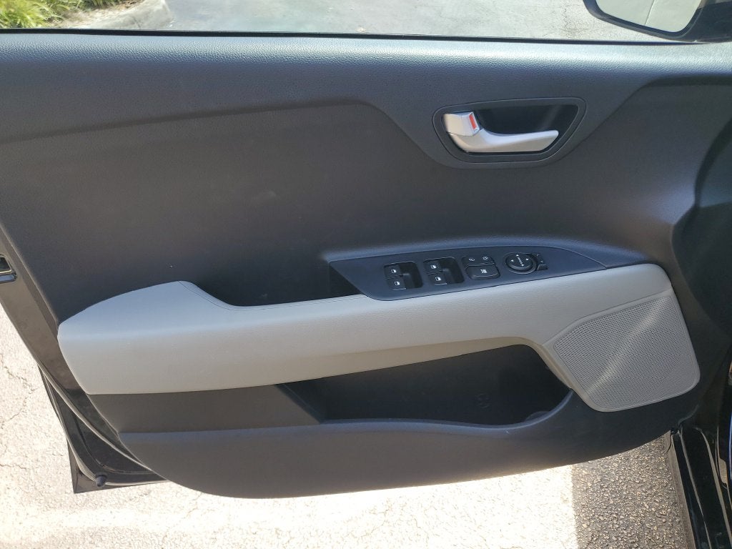 2022 Kia Rio S